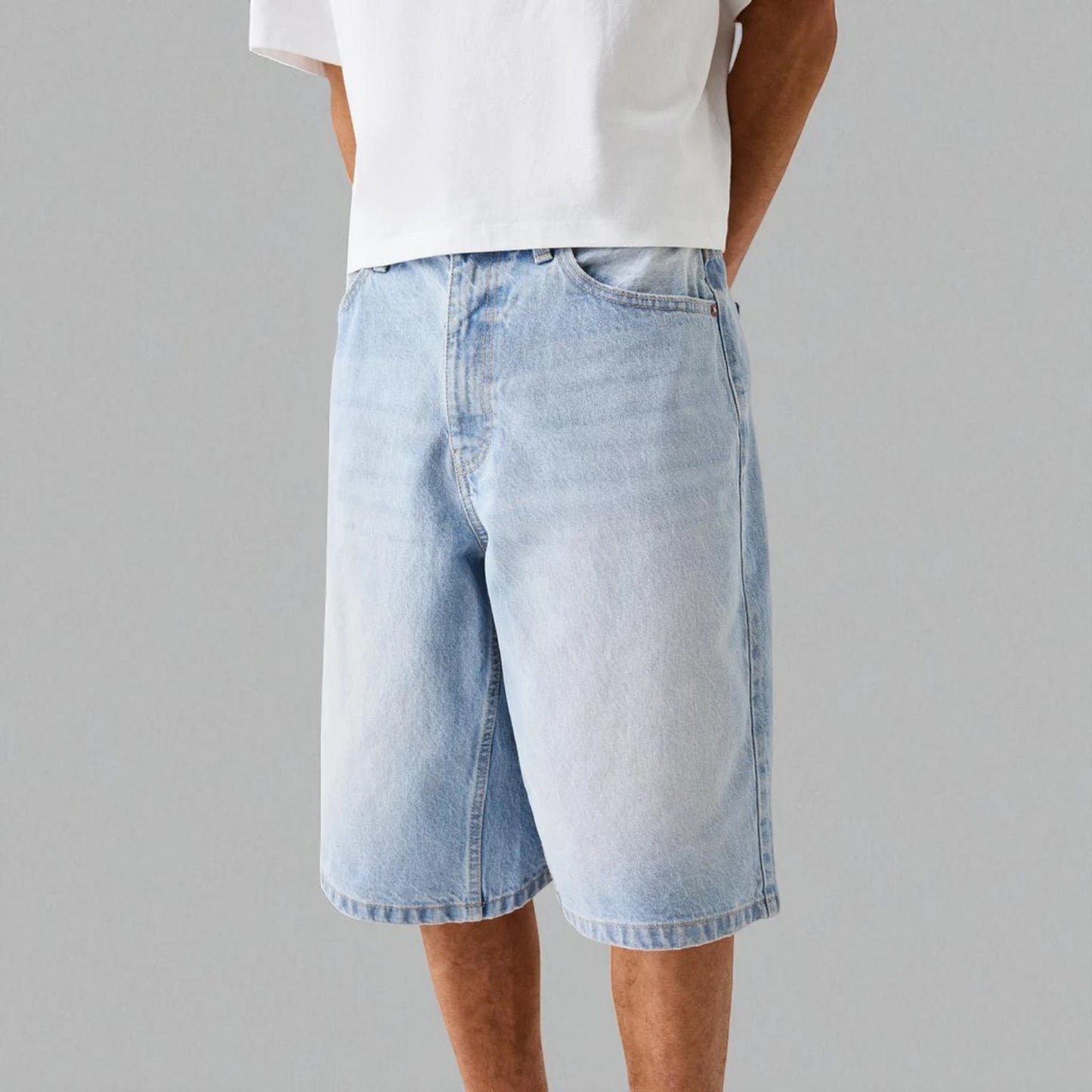 Short en jean bleu clair homme