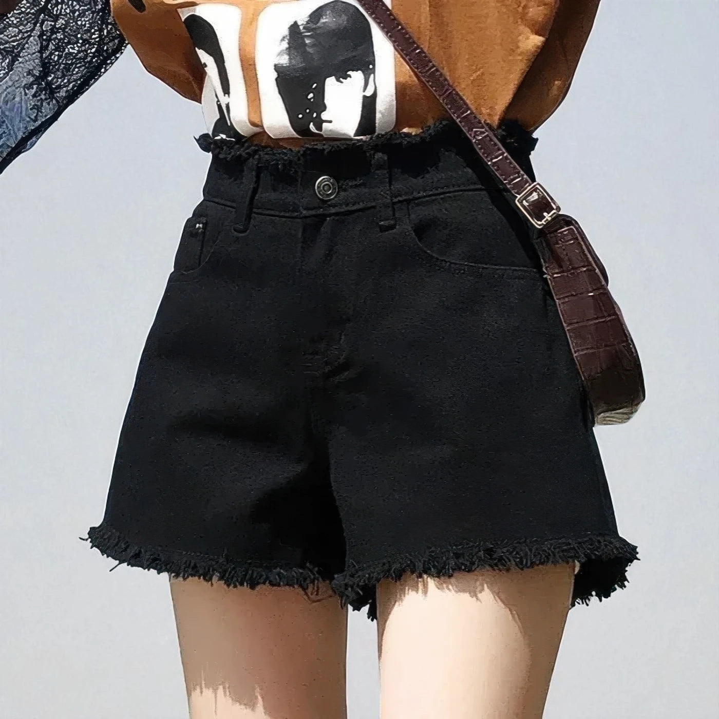Short en jean noir taille haute